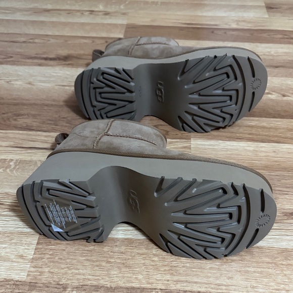 UGG Classic Ultra Mini New Heights Suede Platform Boots - Picture 12 of 13